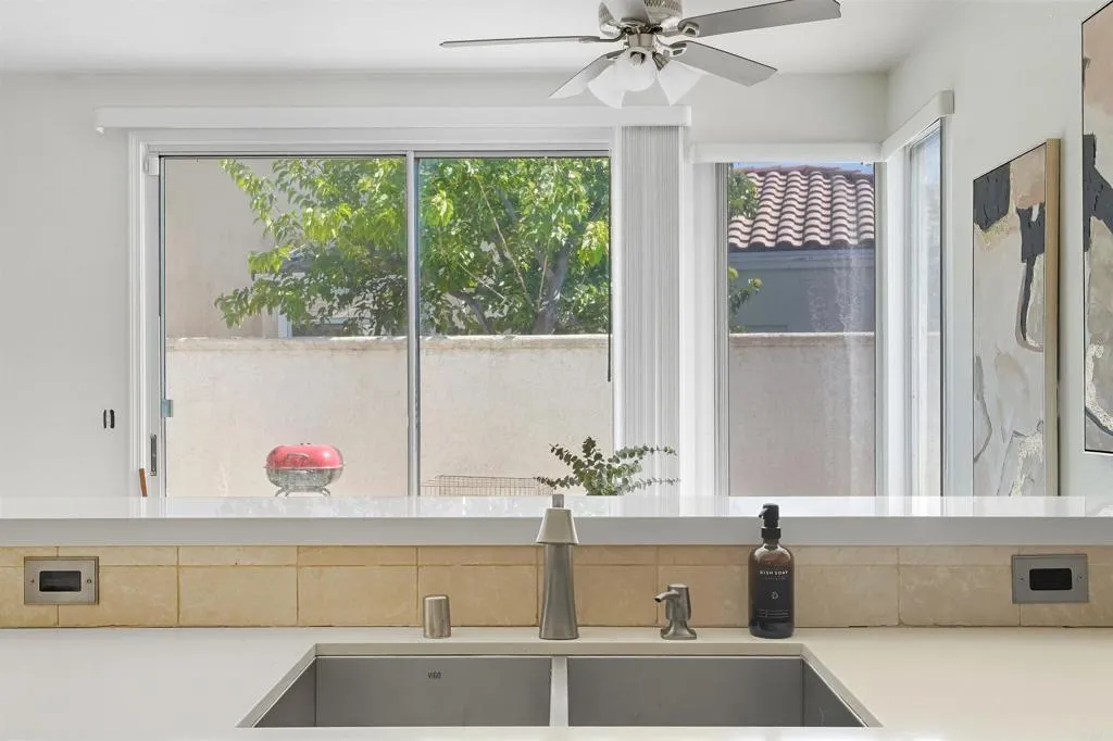 28832 Champions Drive, Menifee, California 92584 home-pic-16